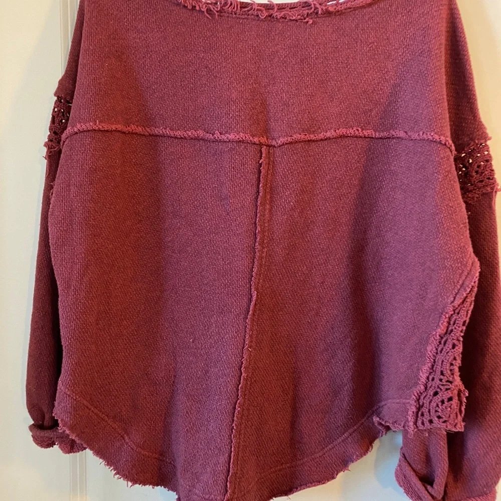 Free People burgundy Frayed bottom hemThermal top